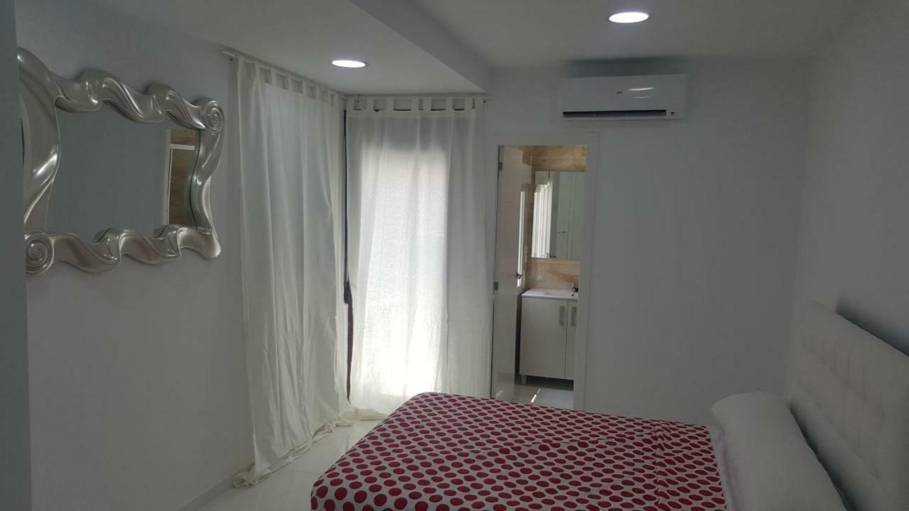 White Apartment Αλικάντε Εξωτερικό φωτογραφία